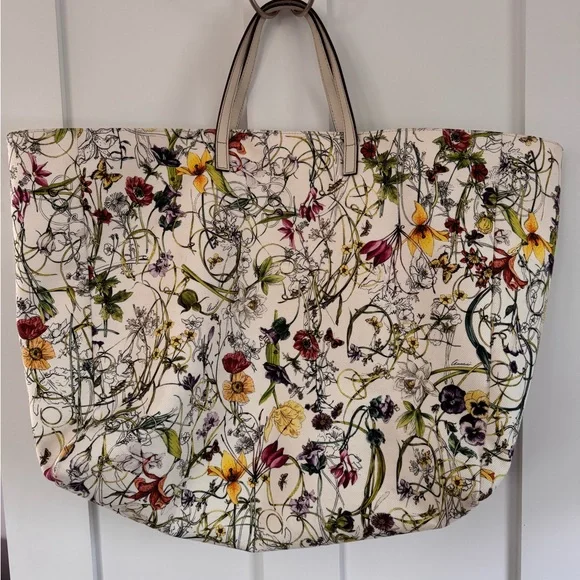 GUCCI authentic Flora tote - Picture 2 of 12
